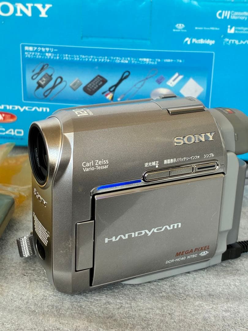 SONY DCR-HC40 ビデオカメラ 奇跡の箱入り未使用品