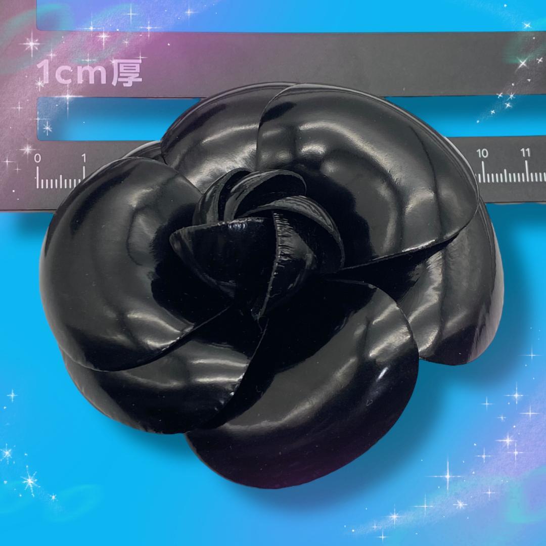 《美品》シャネル　コサージュ　ブローチ　カメリア　エナメル　ブラック