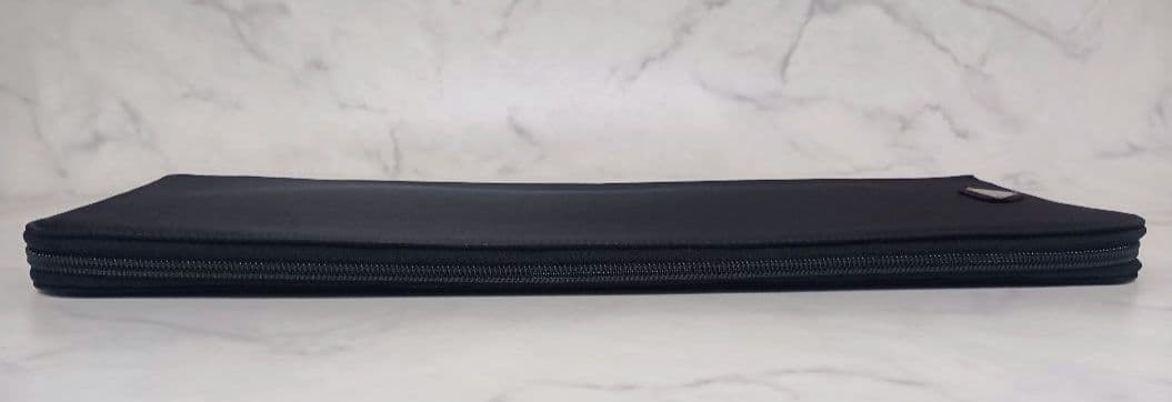 極美品 プラダ 　PRADA　ネクタイケース　ネクタイ収納　キャリングケース