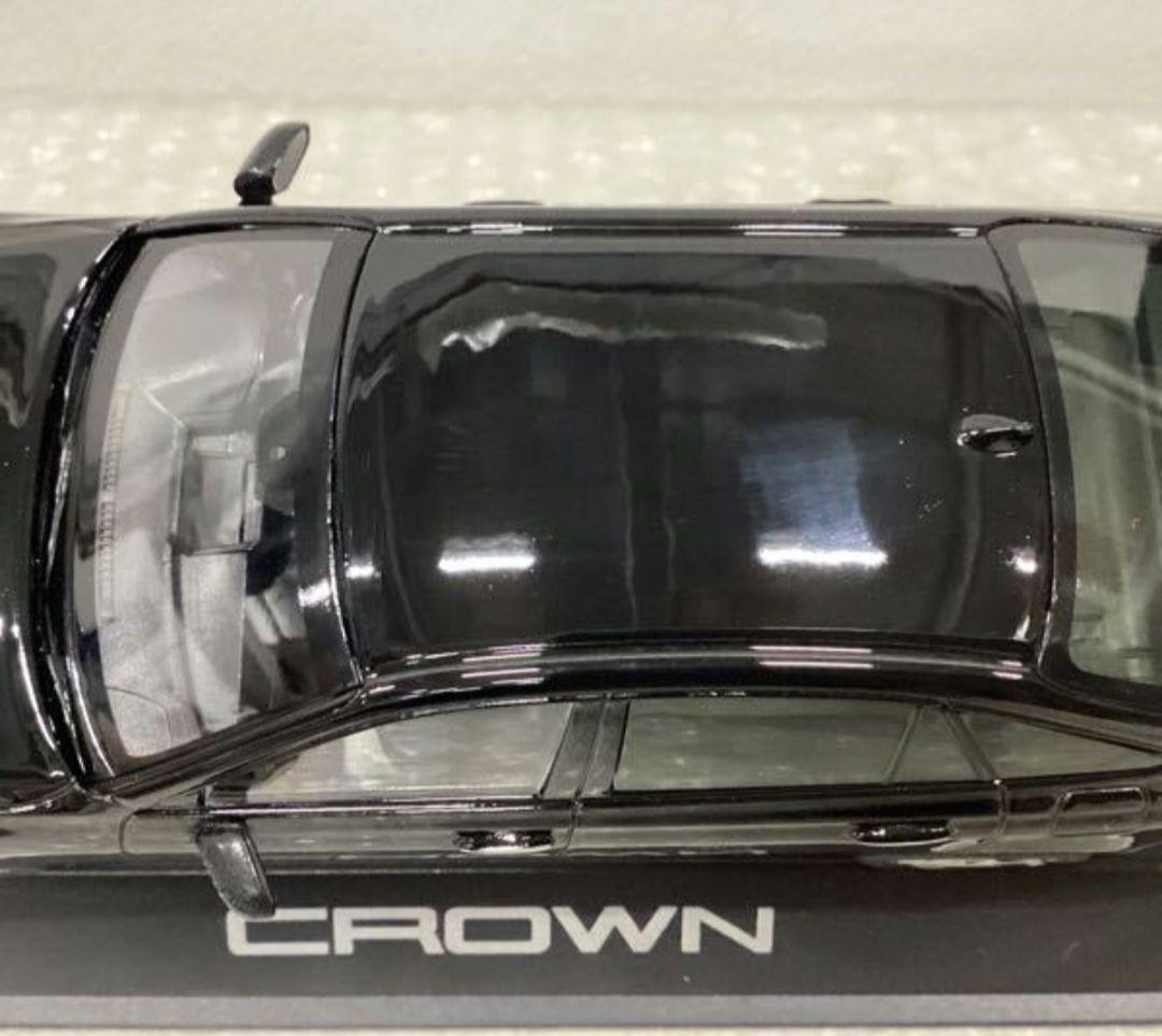 1/30 トヨタ クラウン RS Advance 2.0Lターボ 黒　　8/14