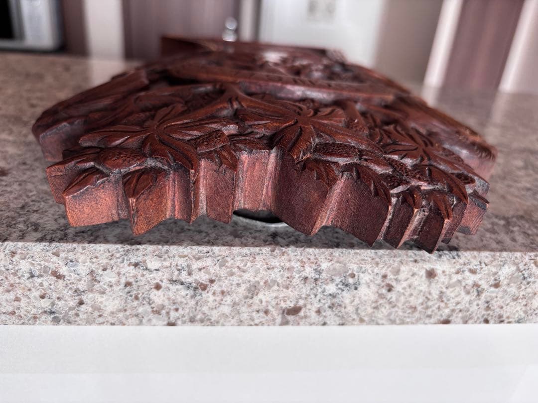 【木彫•彫刻】 パラオ ストーリーボード（テバン工房作品「魔法のパンの木」より）