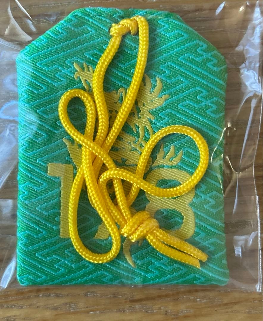 イナバ化粧品　カレンダー　稲守　バッチ一つ