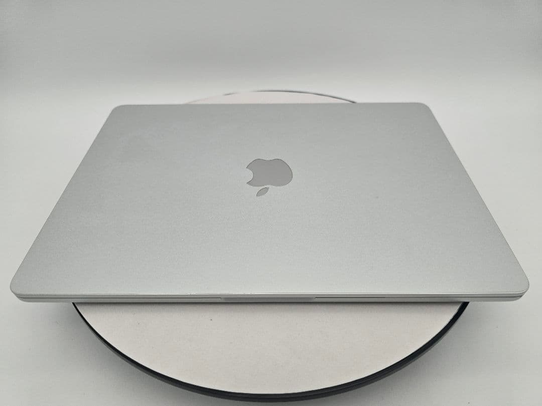 M3 Apple MacBook Air 13インチ フィルム、スタンド付き