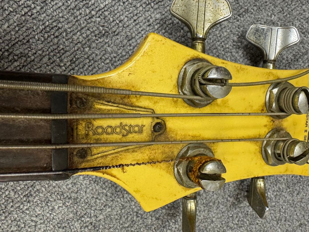 Ibanez ROADSTAR II エレキベース アイボリー