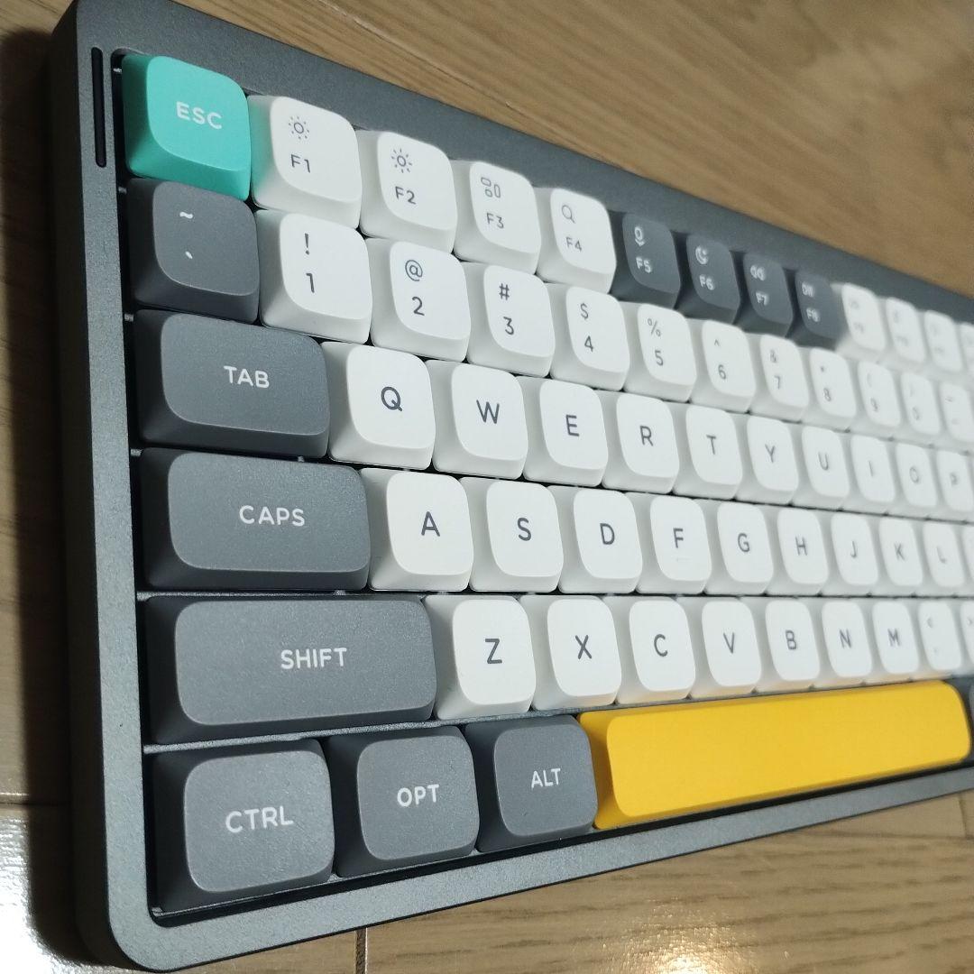 【美品】NuPhy Air75 V2 キーボードUS配列　バッグ付き