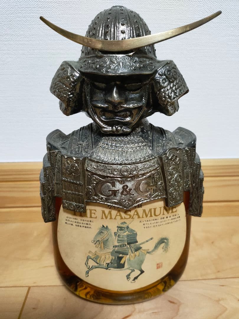 伊達政宗　兜付きボトルニッカ ウイスキー特級 THE MASAMUNE