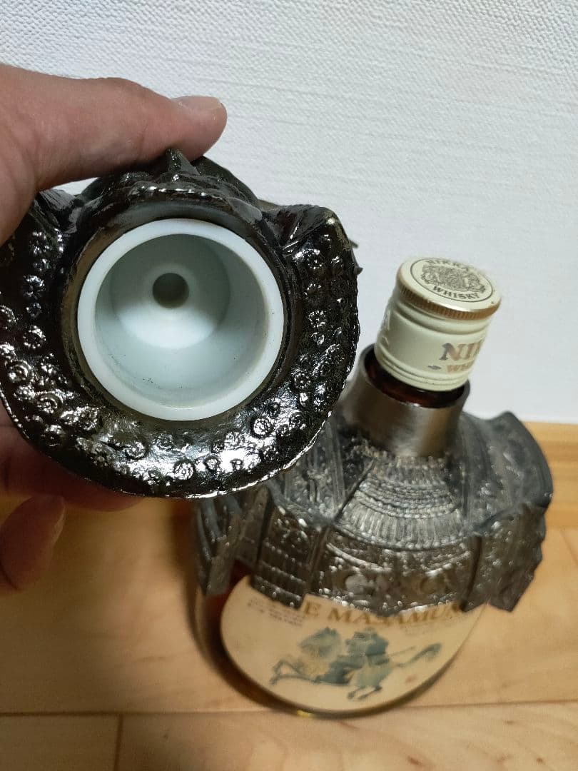 伊達政宗　兜付きボトルニッカ ウイスキー特級 THE MASAMUNE