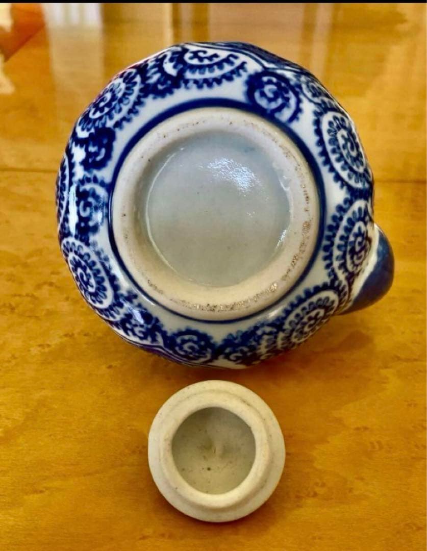 時代物　古伊万里　古い急須、蛸唐草、染付、煎茶