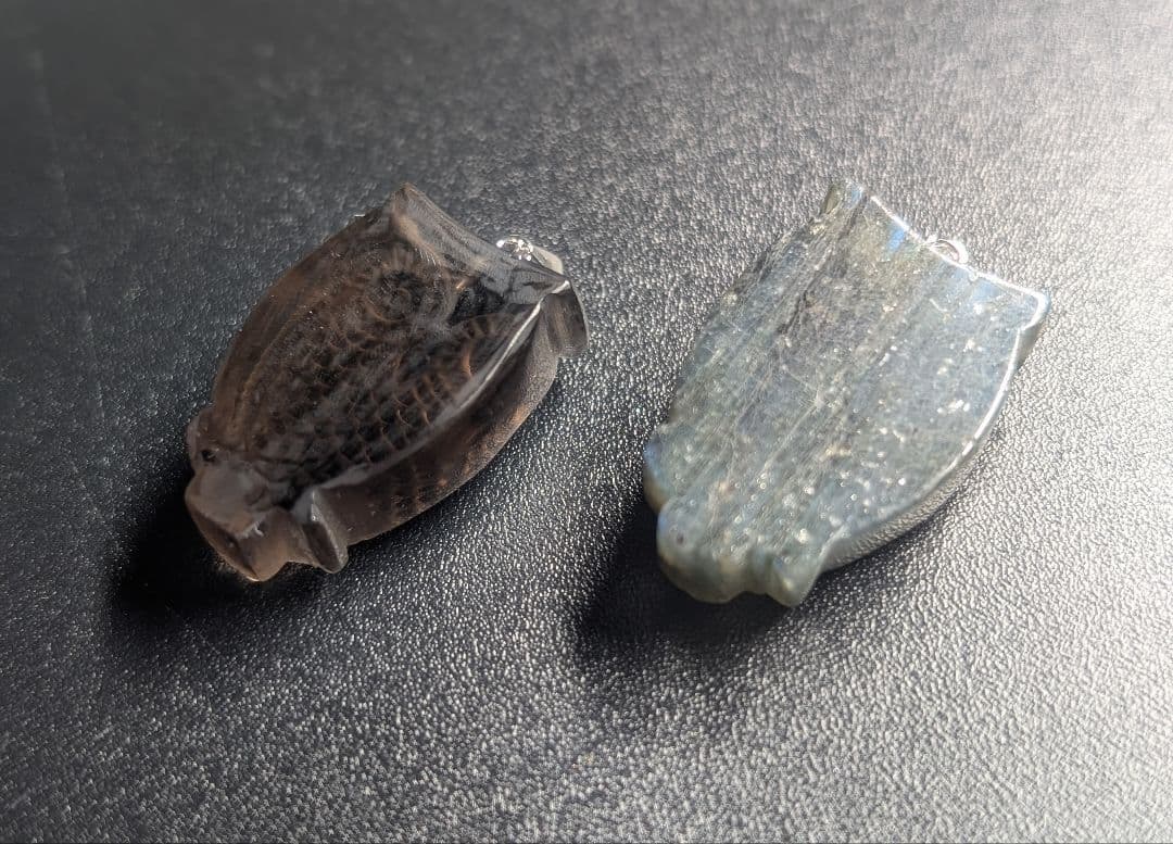 オーダー品確認用可愛いふくろう彫りペンダントトップ8個セット天然石