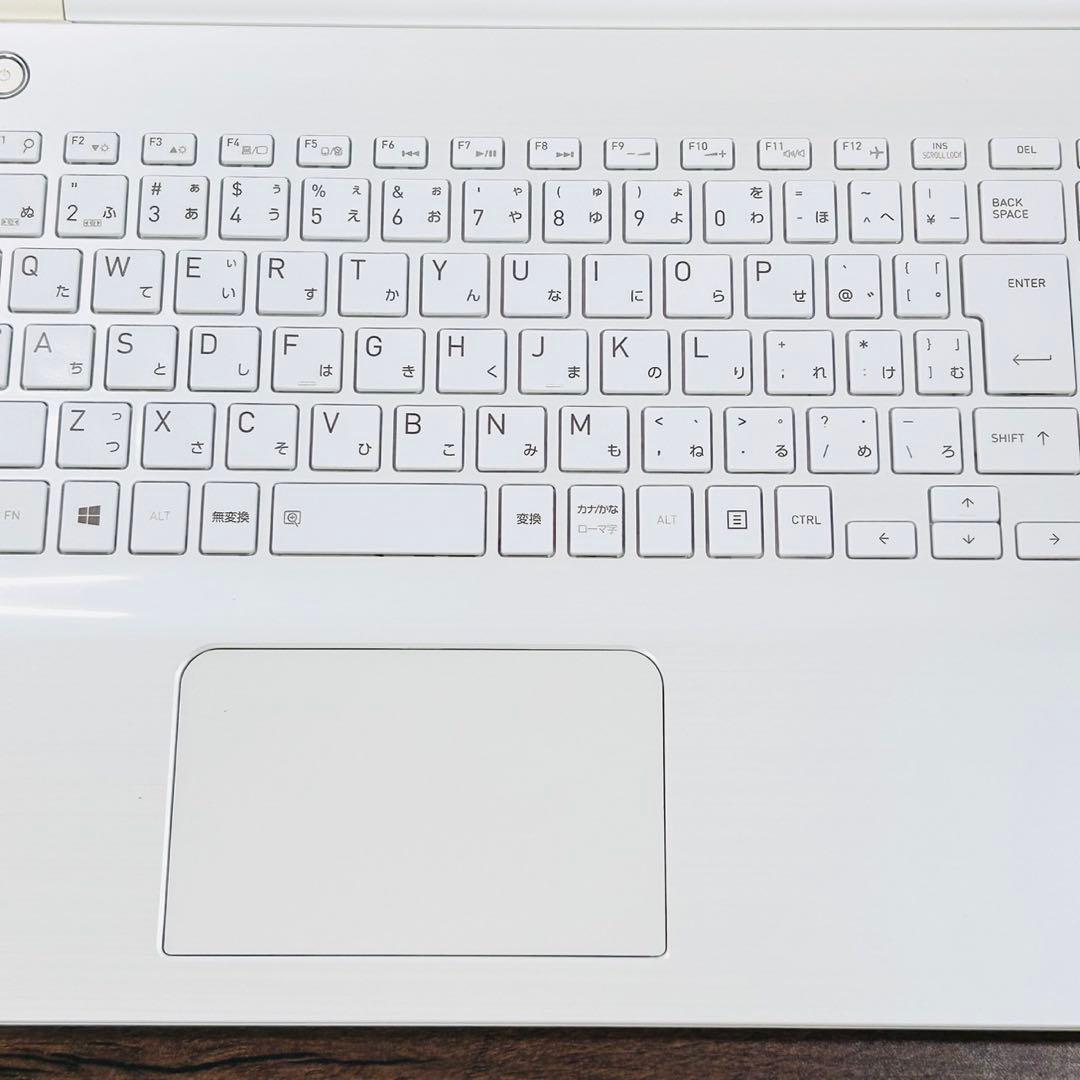 高性能i7★オフィス付きノートパソコン SSD搭載/16GB Windows11