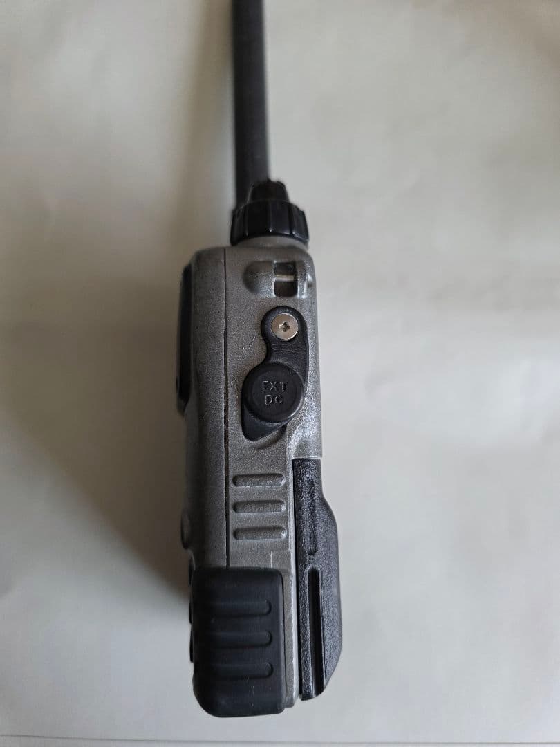 VX-7 スタンダード 50 144 430MHz＋広帯域受信機能ハンディ