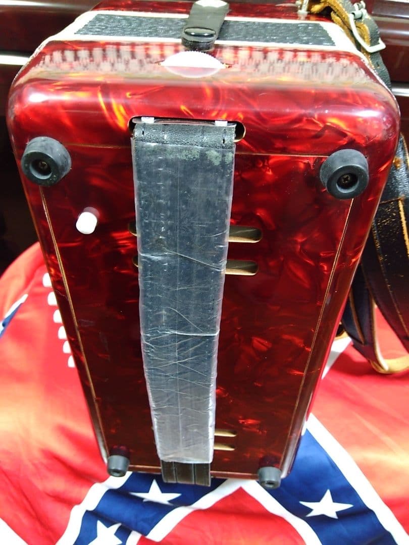 【動作品大幅なメンテ完了品】 トンボ アコーディオン No.28 赤（即演奏可）