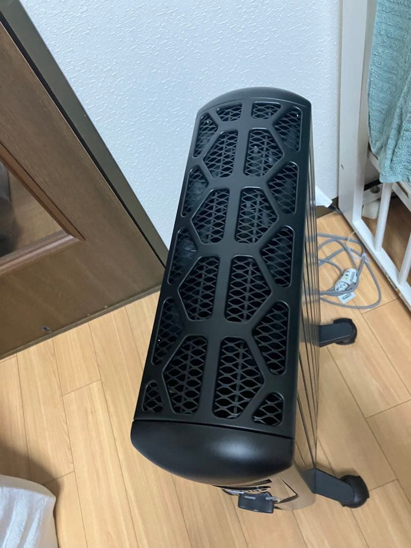 DeLonghi MDHU12-PB マルチダイナミックヒーター　デロンギ