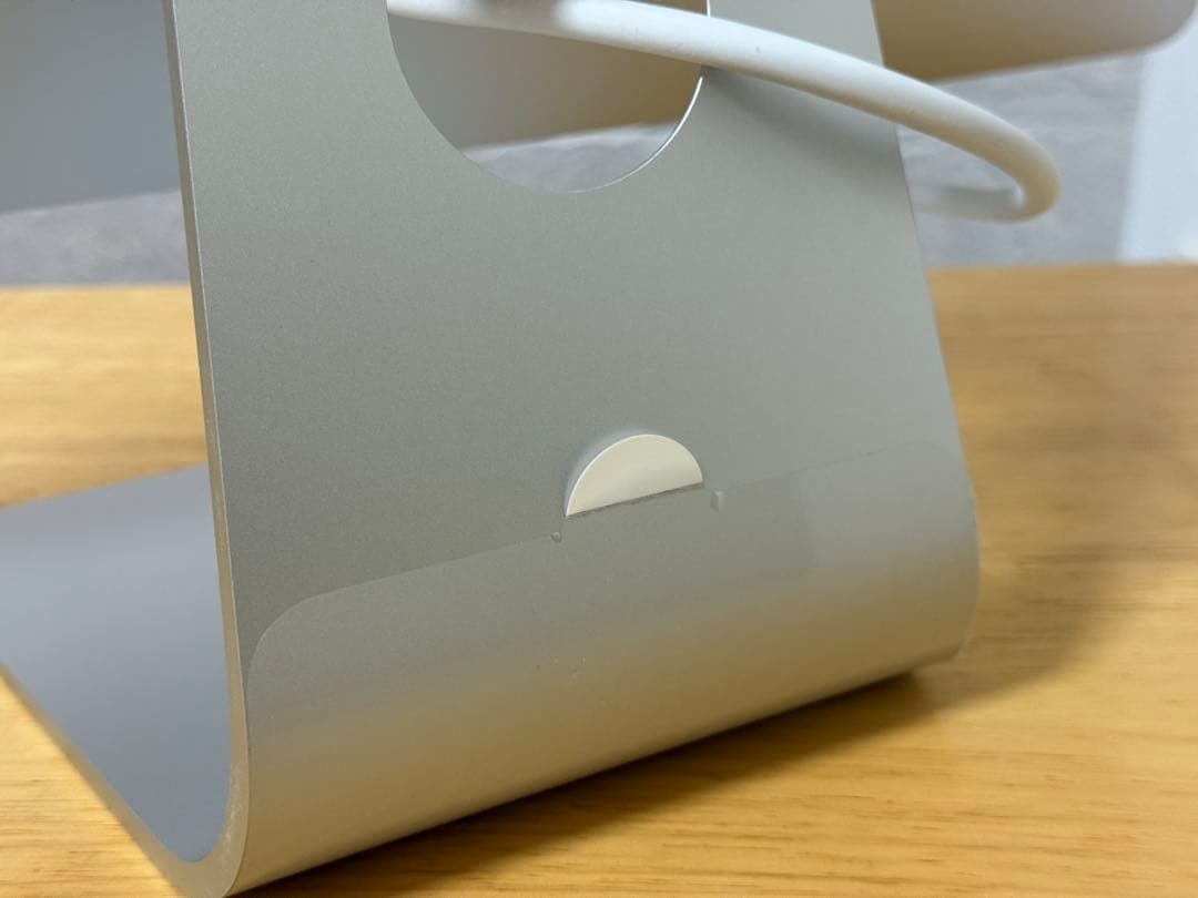 Apple iMac 21.5インチ Retina 4K（2019）