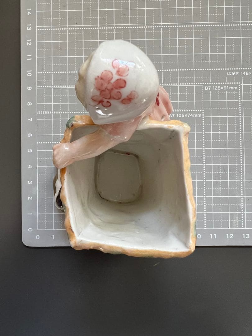 【アンティーク】Conta & Boehme 女の子とうさぎ マッチホルダー