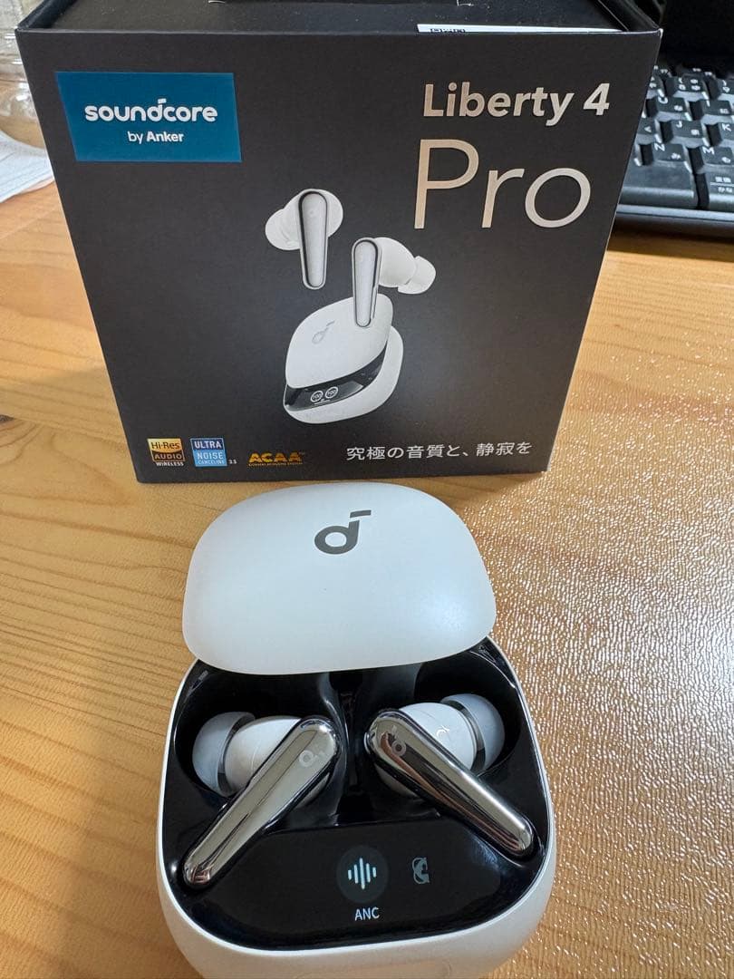【美品】soundcore Liberty 4 Pro パールホワイト