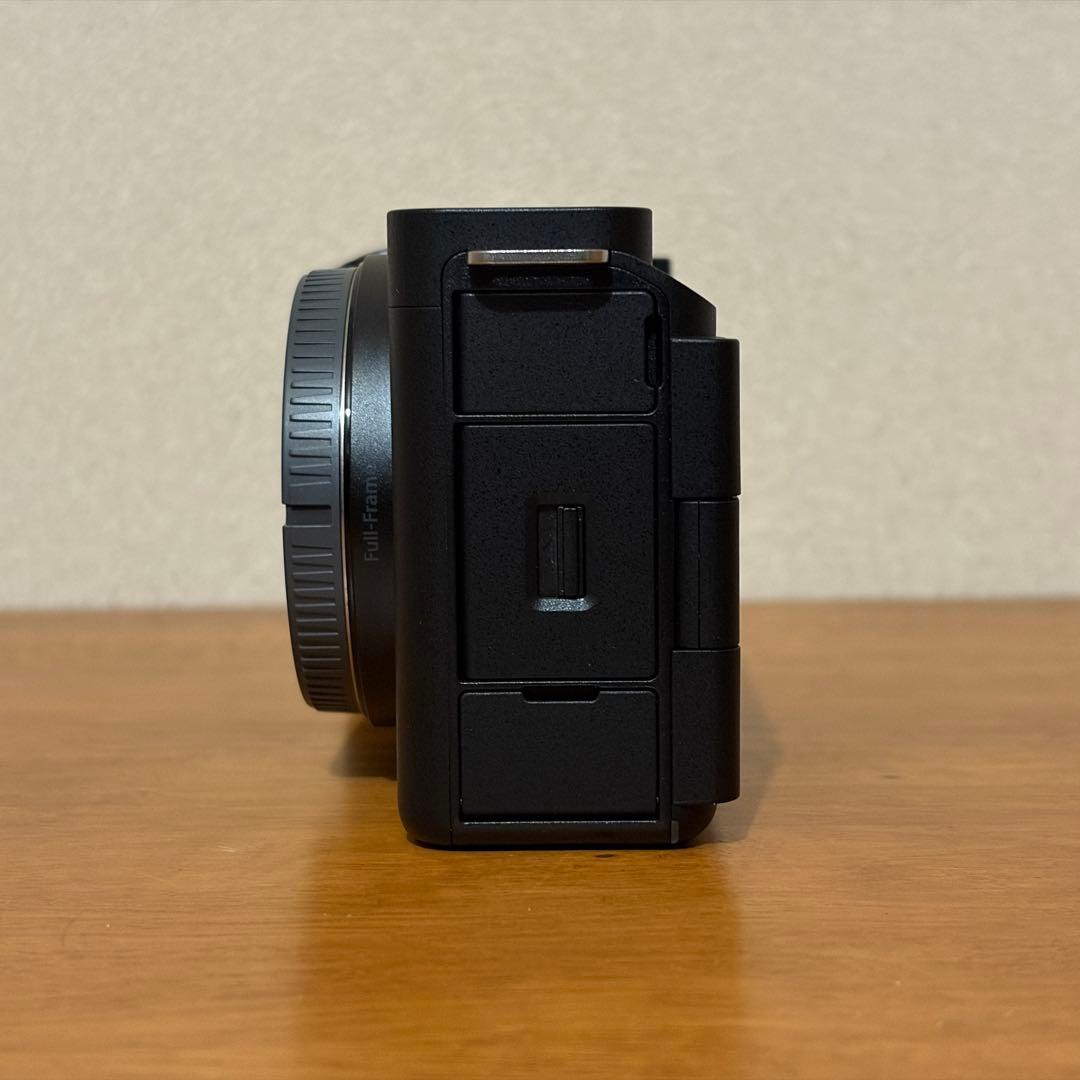 【メーカー保証残】SONY VLOGCAM ZV-E1 ボディ