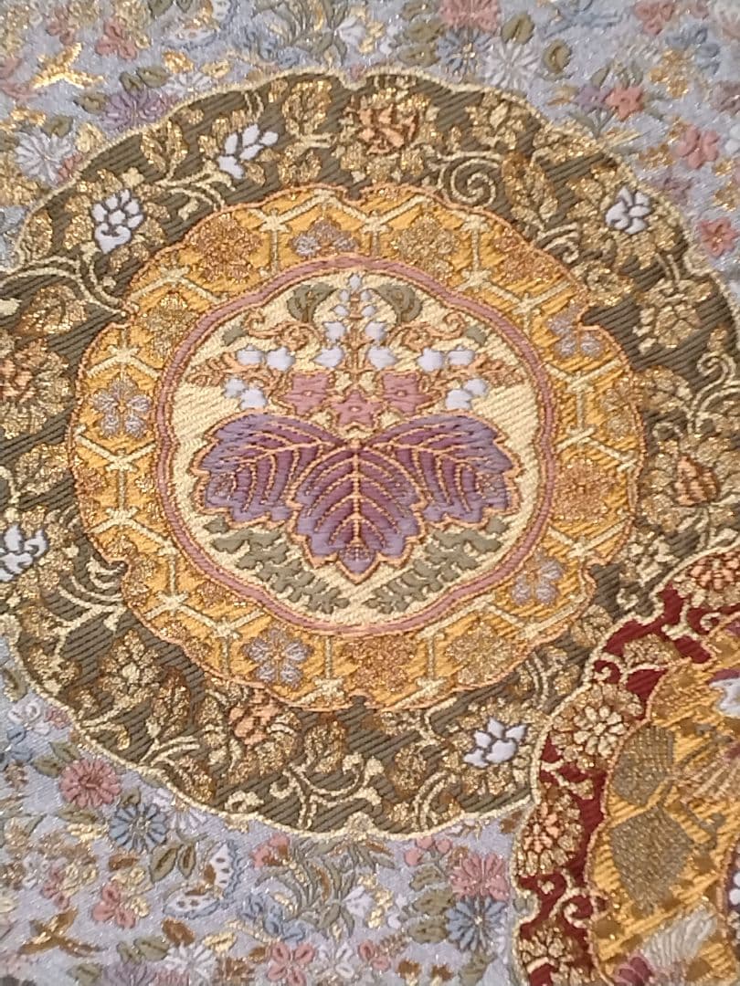 豪華な多色金糸袋帯