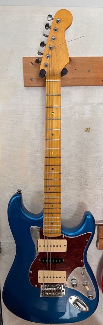 ストラトキャスター　ジャズマスター　カスタム　改造　コンポーネント