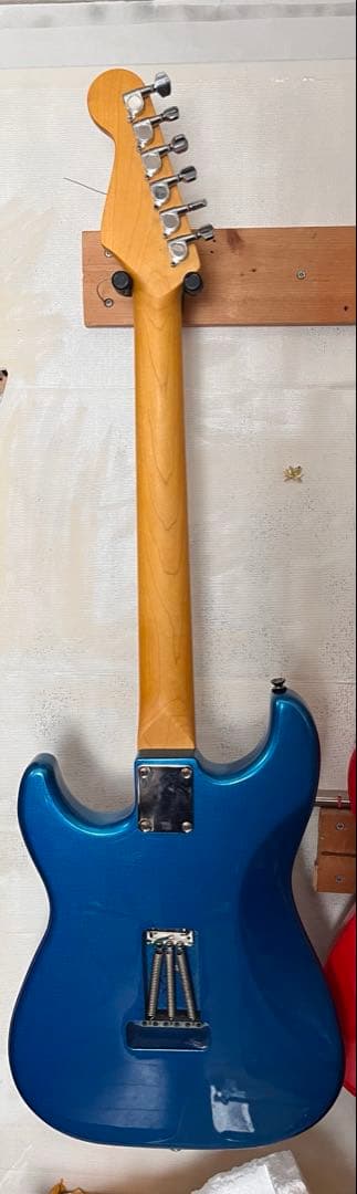 ストラトキャスター　ジャズマスター　カスタム　改造　コンポーネント