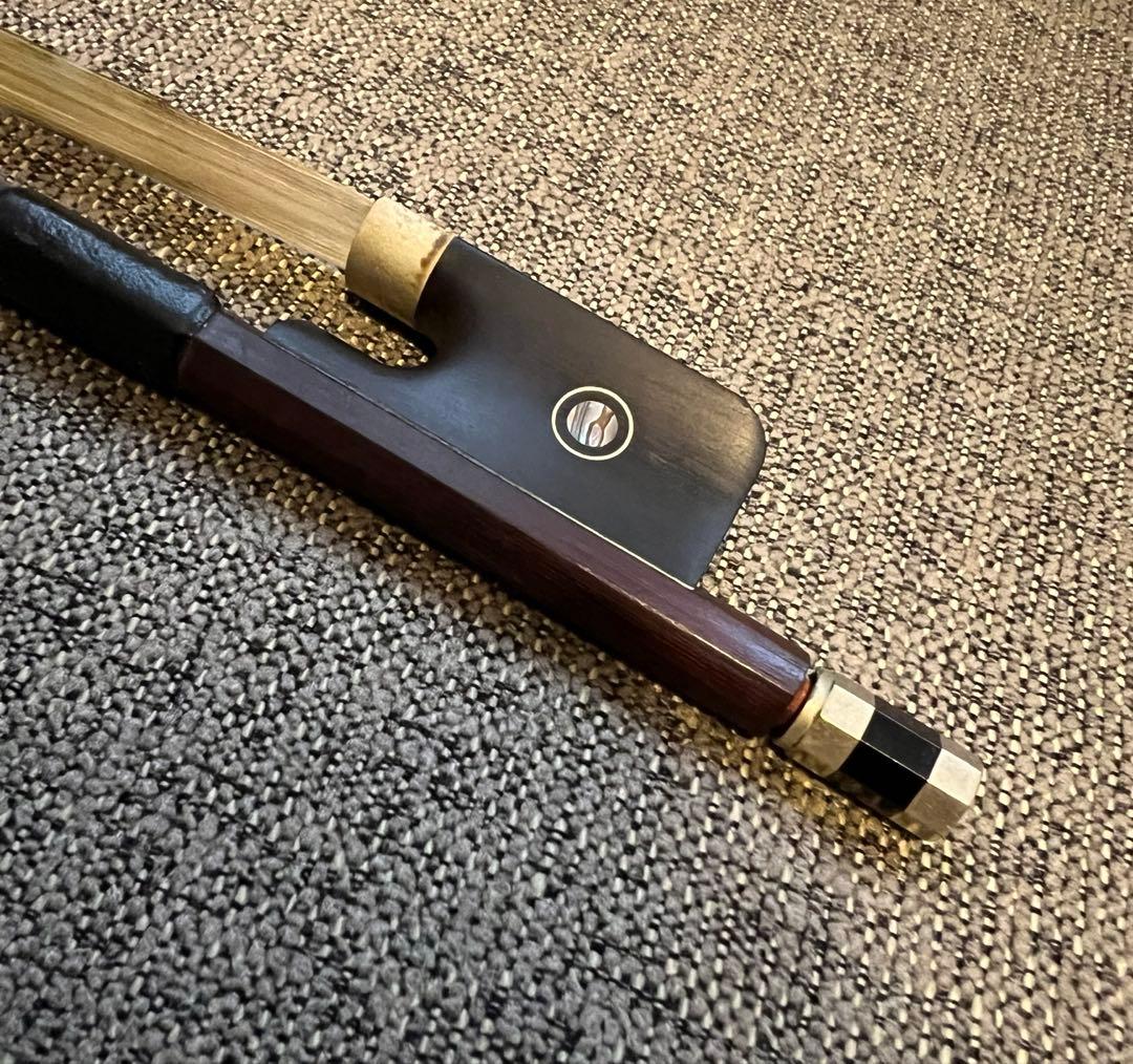 ハロルド•ロレンツ　4/4 バイオリン弓