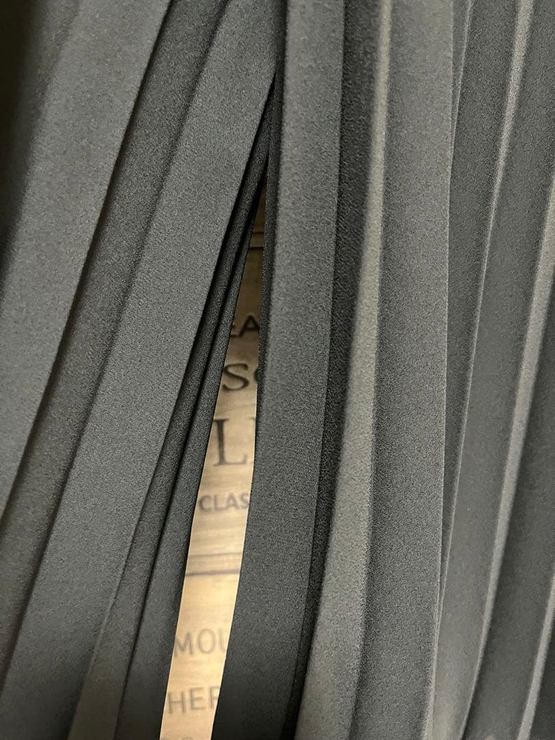 7/3迄限定価格⭐︎新品 PRIORITY プリーツパンツ 黒 Mal.