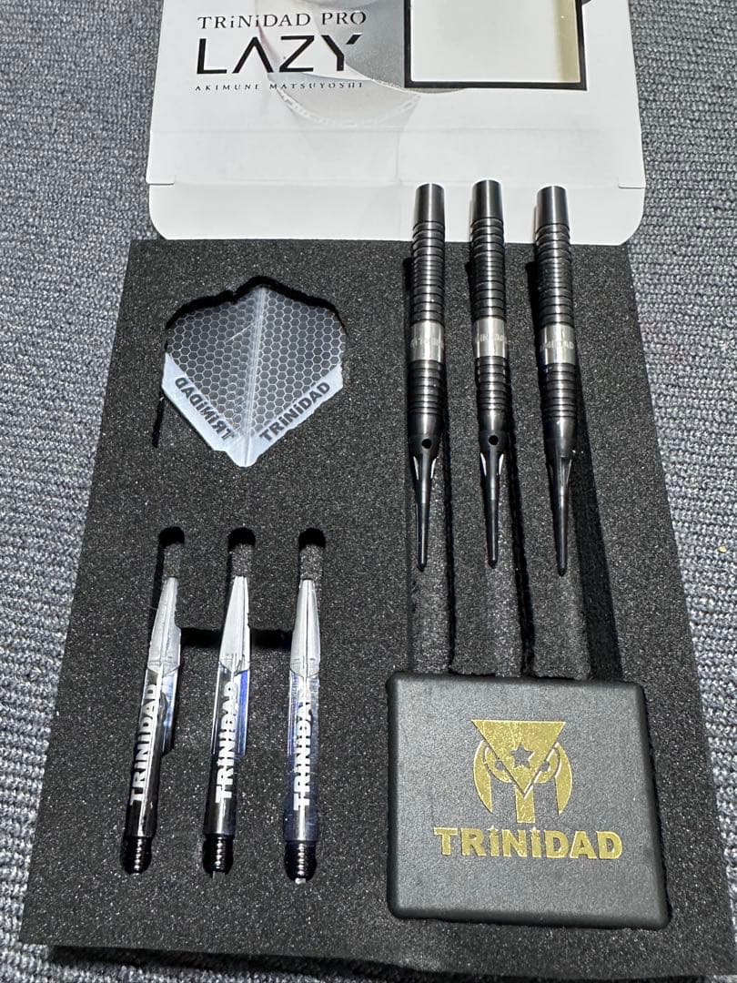 TRiNiDAD LAZY 松吉明宗 ダーツセット