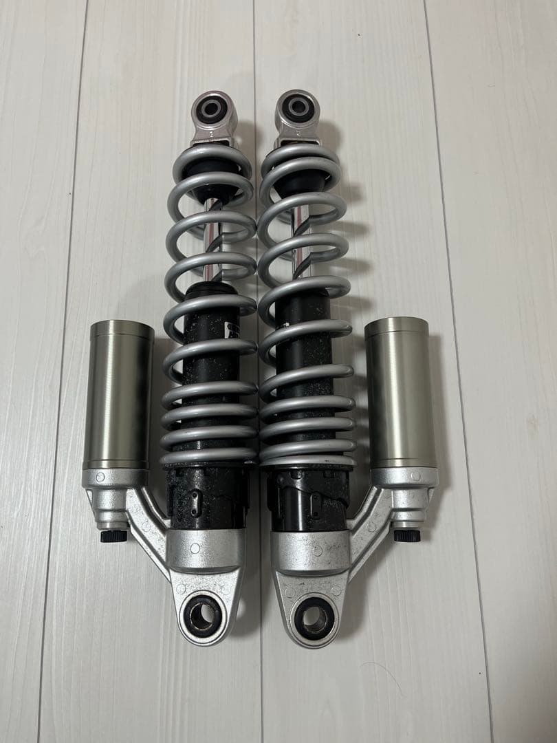 SHOWA リアサスペンション CB1300