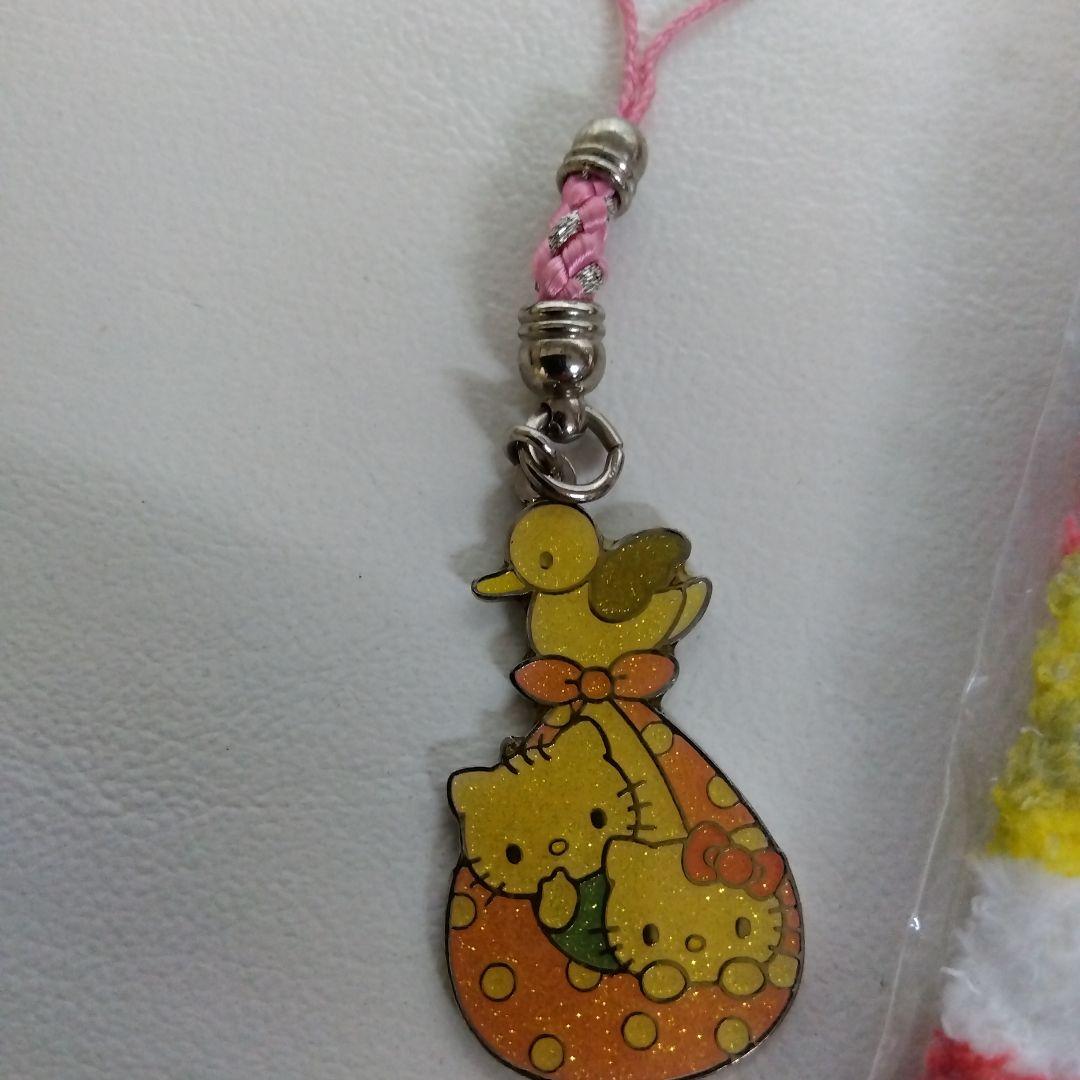 レトロ　 ハローキティ ベビー根付とタオルセット