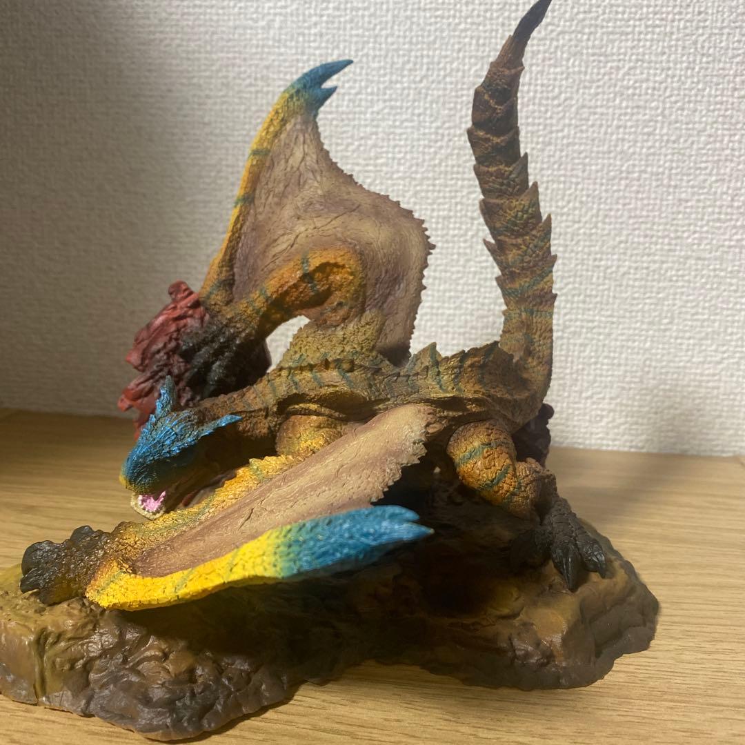 ティガレックス 復刻版 クリエイターズモデル　箱開封済み