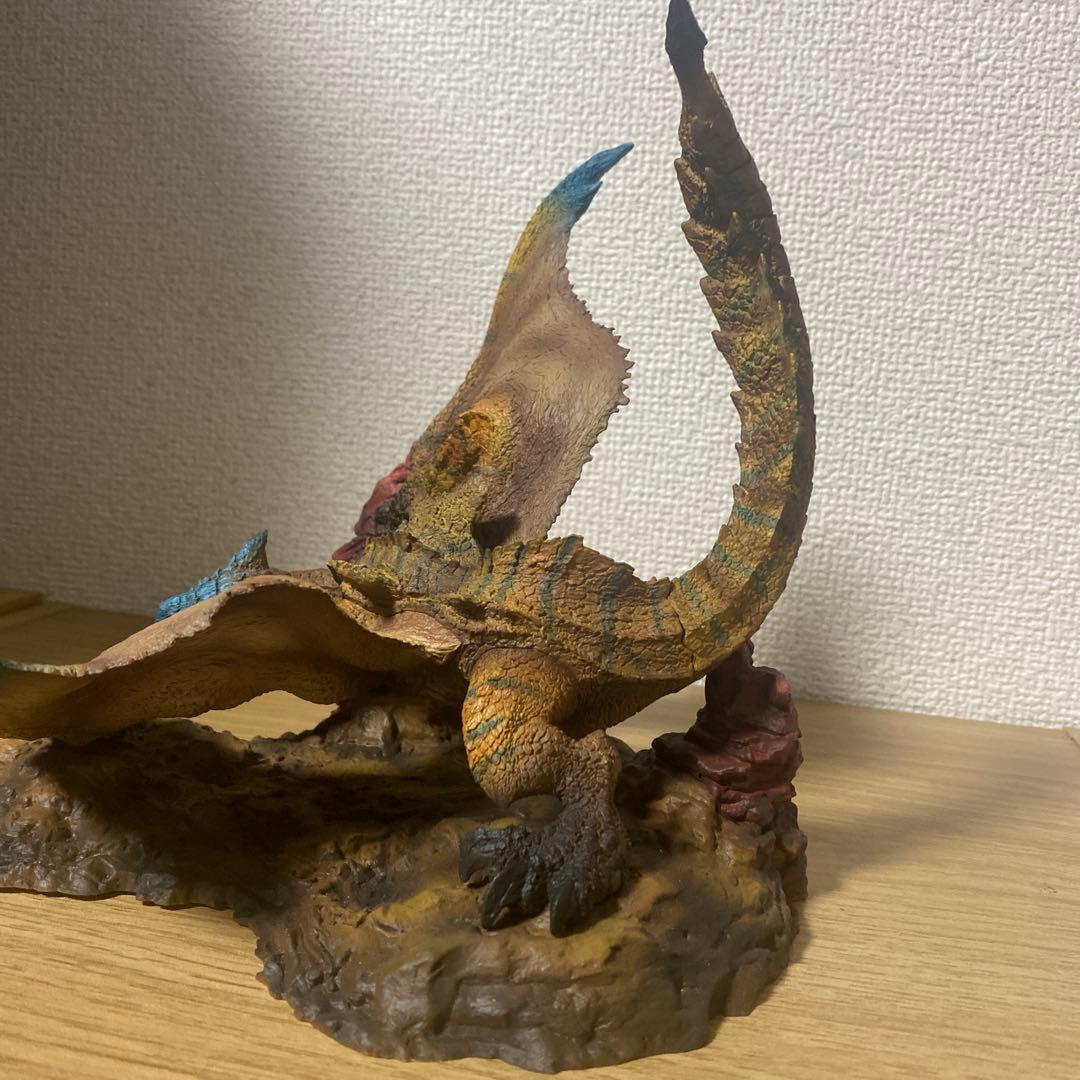 ティガレックス 復刻版 クリエイターズモデル　箱開封済み