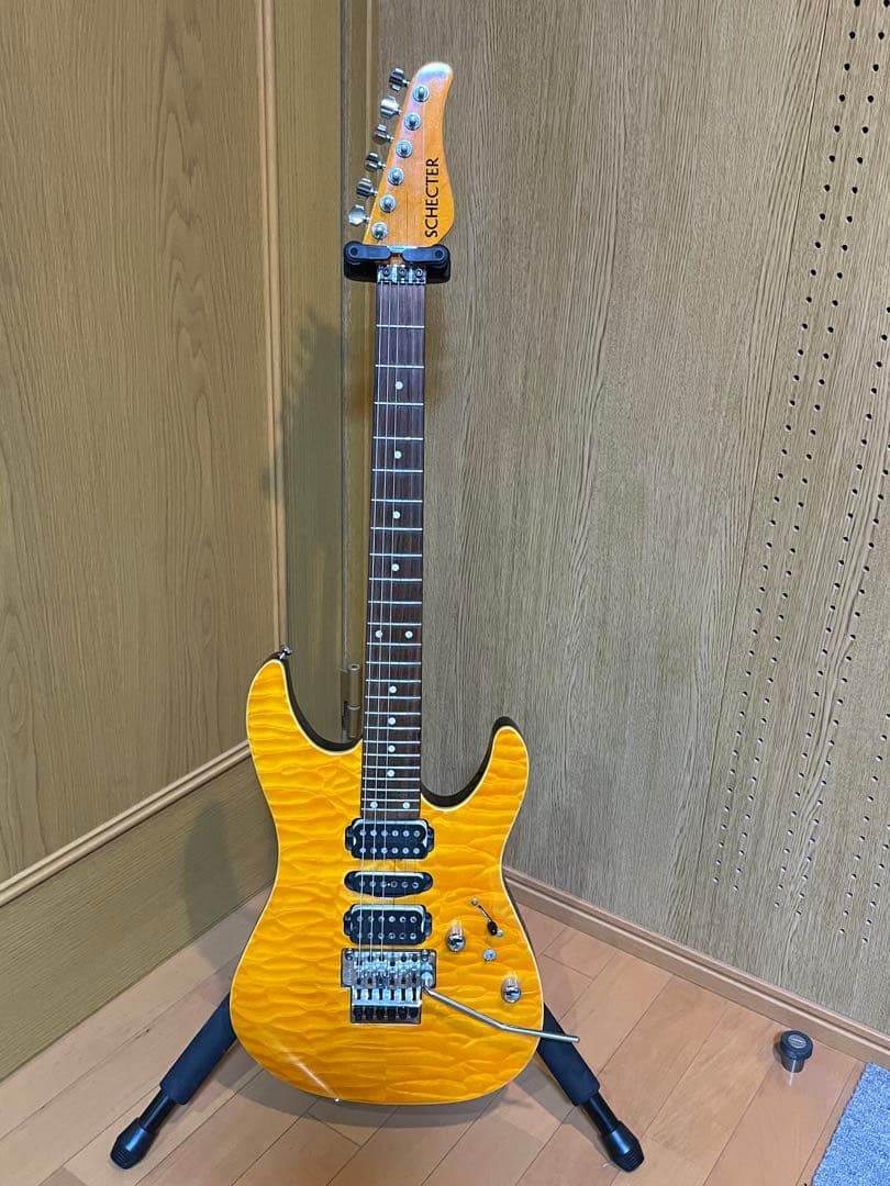 Schecter エレキギター イエロー