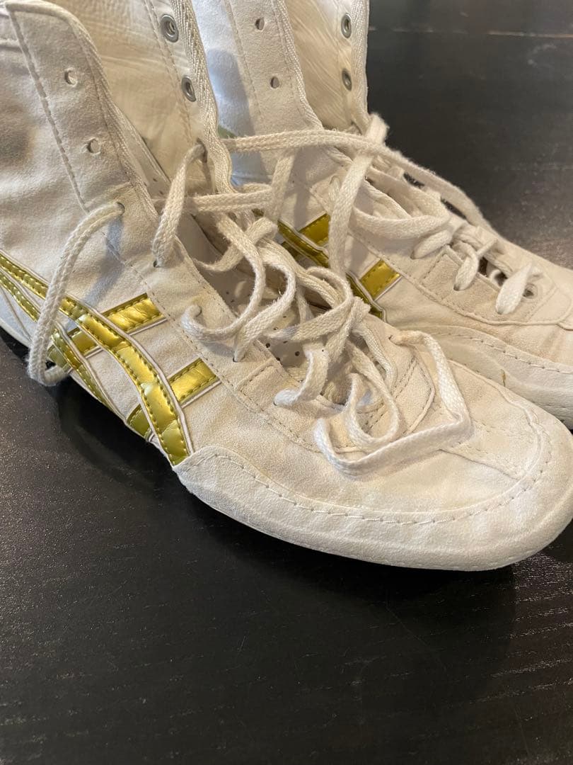 ASICS リングシューズ ホワイト/ゴールド