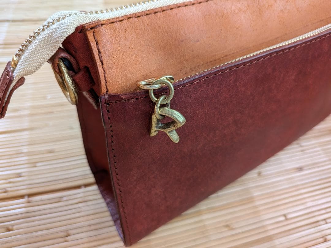 RYU 本革 編み込みバッグ　ワインレッド