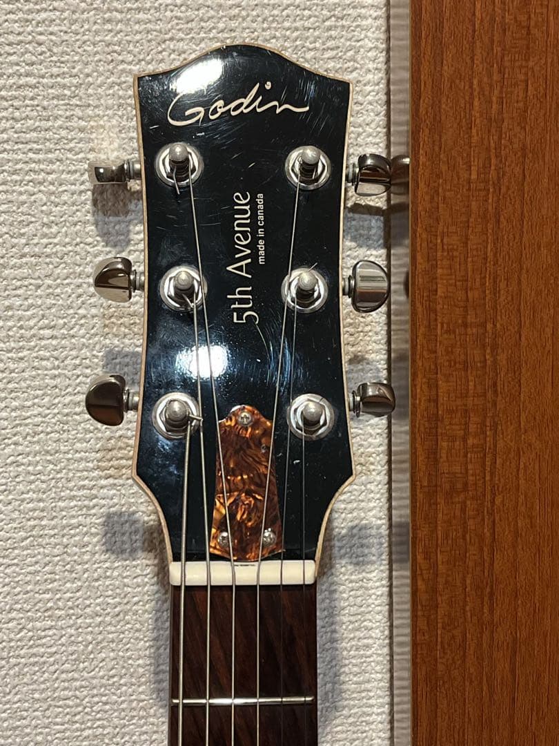 ギター Godin 5th Avenue Kingpin P90 CognacBurst
