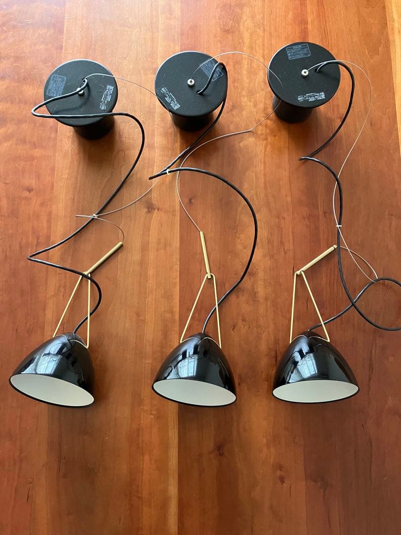 KOIZUMI コイズミ　照明器具　ペンダントライト　3つ