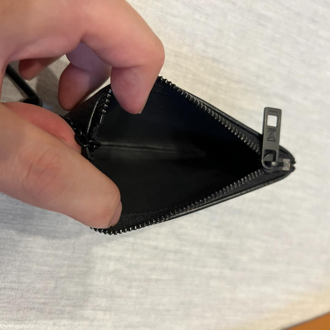 Louis Vuitton ブラックキーケース M81031