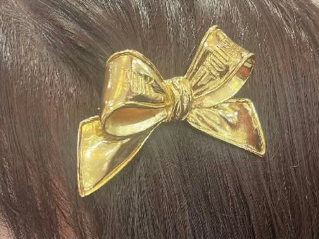 新作❣️希少完売品❣️新作PINKHOUSE ゴールドリボン型クリップ❣️新品未使用