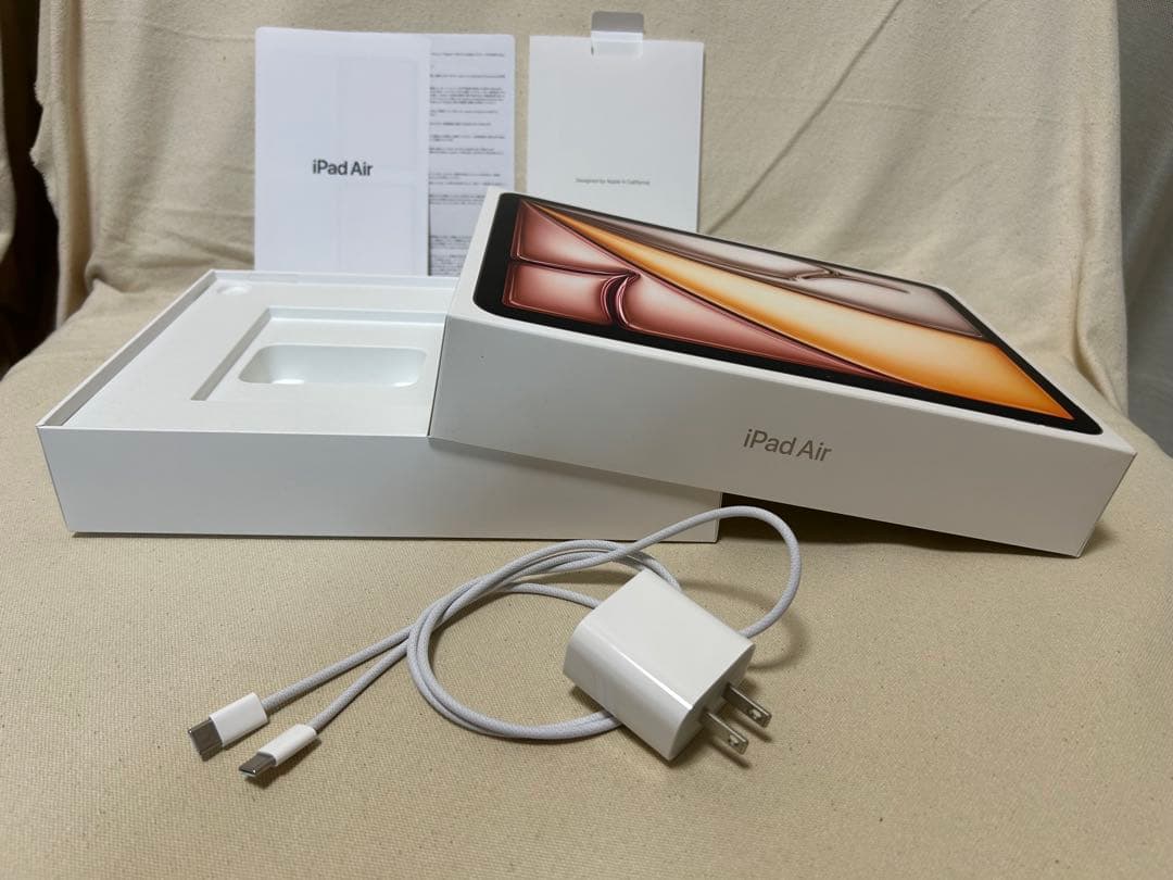 【極美品】iPad Air （Ｍ2） 11インチ　Wi-Fi 128GB