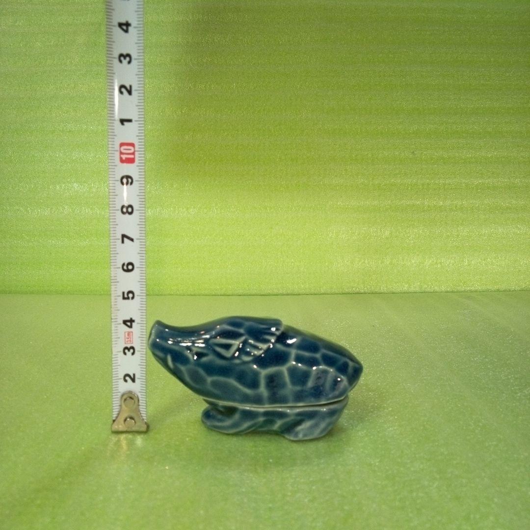 イノシシ型香合　干支香合　レア　希少　香を収納する蓋付きの小さな容器　陶器製？