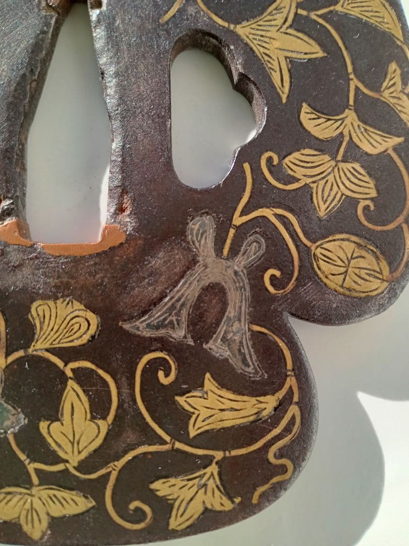 平安城鍔（キリシタン鐔）　桃山時代