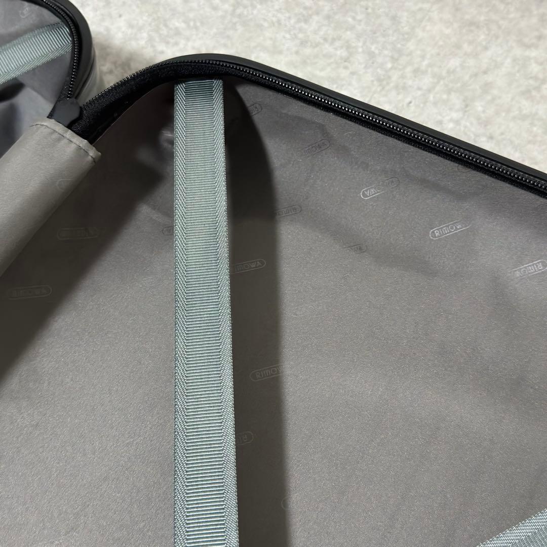 RIMOWA サルサ 35L 2輪グレー TSA 機内持込 856.52