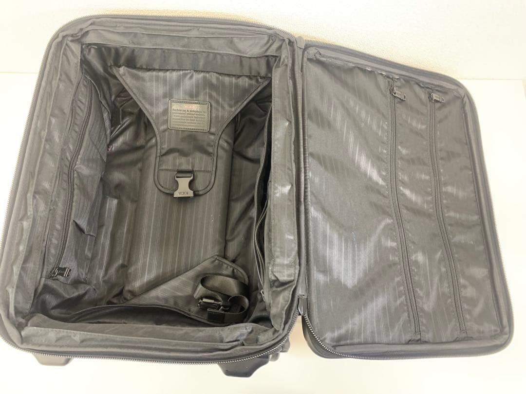 TUMIキャリー機内持込み TSA ロック 22018DH 2輪