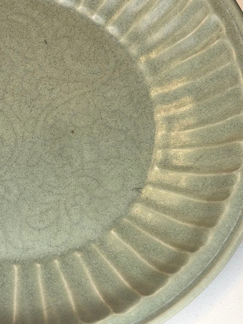 明代　龍泉窯　青磁盤