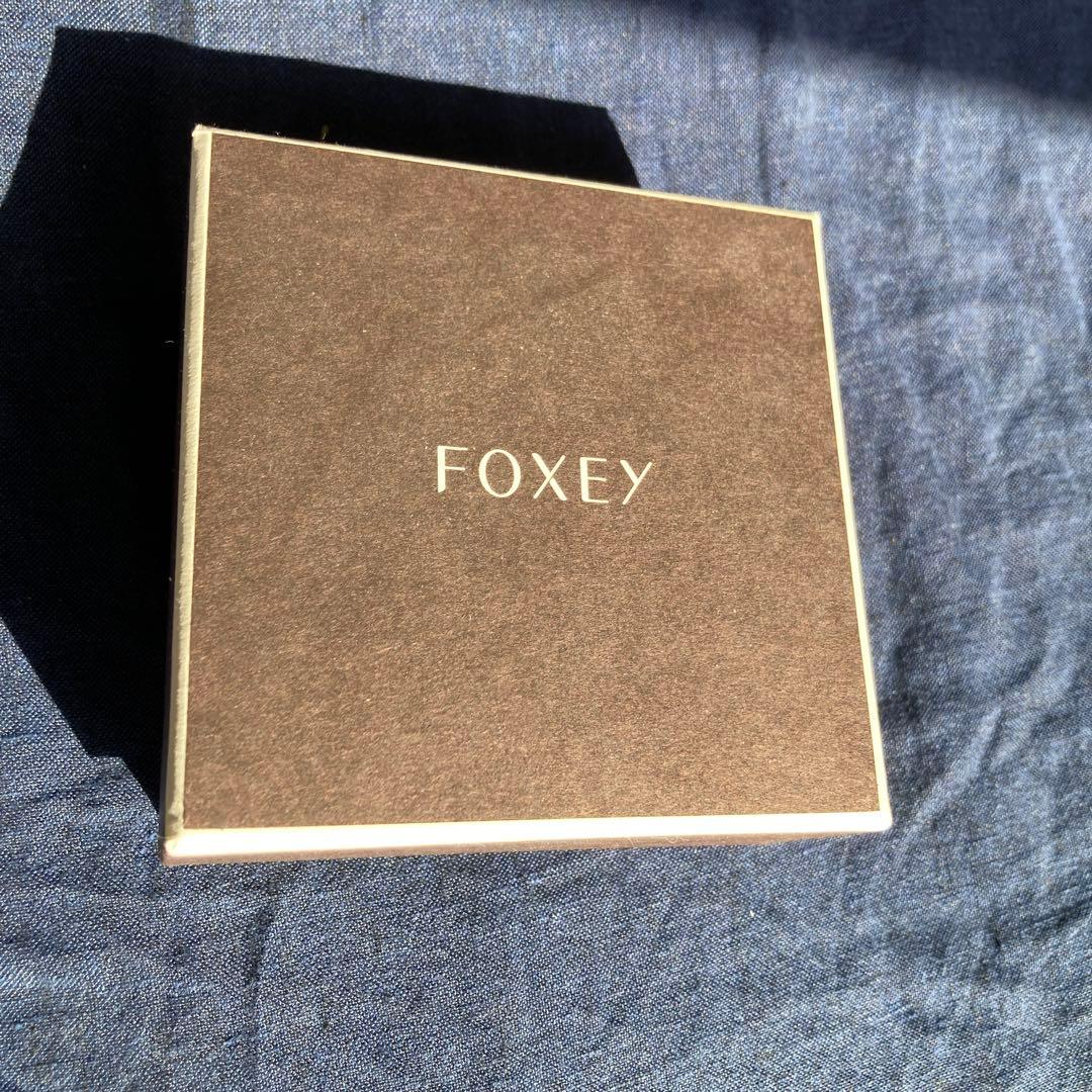 【新品】FOXEY ブローチ 定価33000