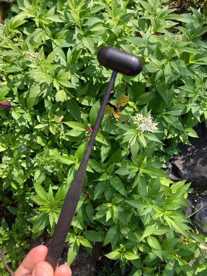 打楽器と棒　スティック　味わい深いヴィンテージ品　黒色　楽器職人さんの手仕事品