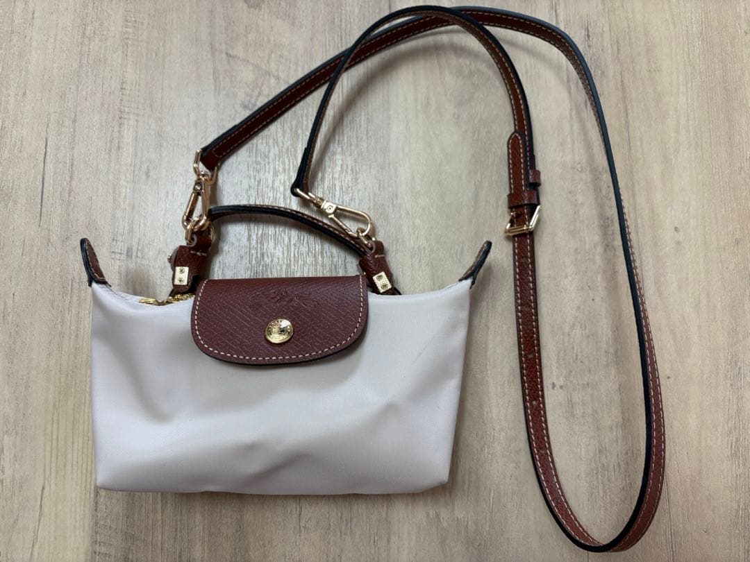 ロンシャン ル プリアージュ ハンドル付きポーチ