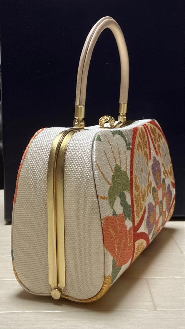 《美品》西陣織　草履バッグセット　厚底　金糸　刺繍　大きめバッグ