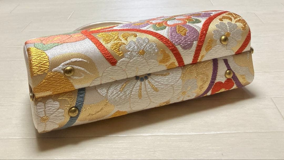 《美品》西陣織　草履バッグセット　厚底　金糸　刺繍　大きめバッグ