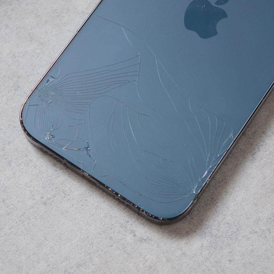 iPhone 12 Pro max グラファイト 128GB 背面割れ